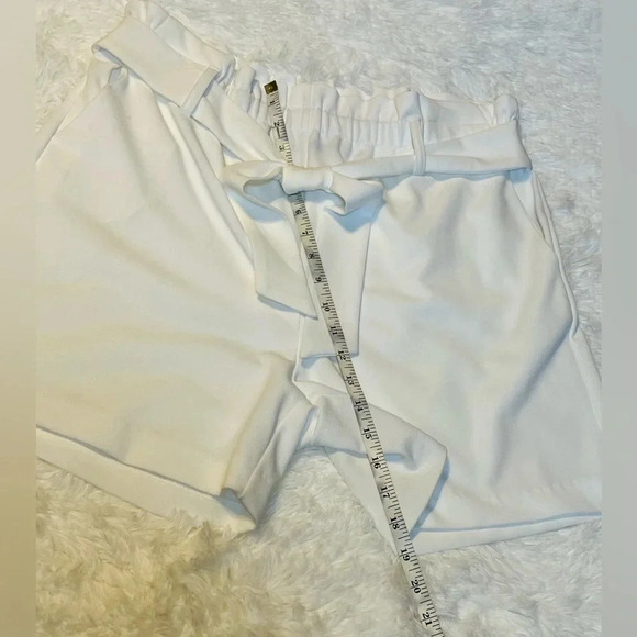 SABRINA|S Shorts with Tie-Knot Belt - Picture 4 of 9